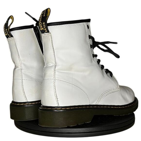 Unisex Dr Martens 1460 Lace Up Leather Combat Boot Size M6/W7 White Ankle Bootie - Picture 4 of 6